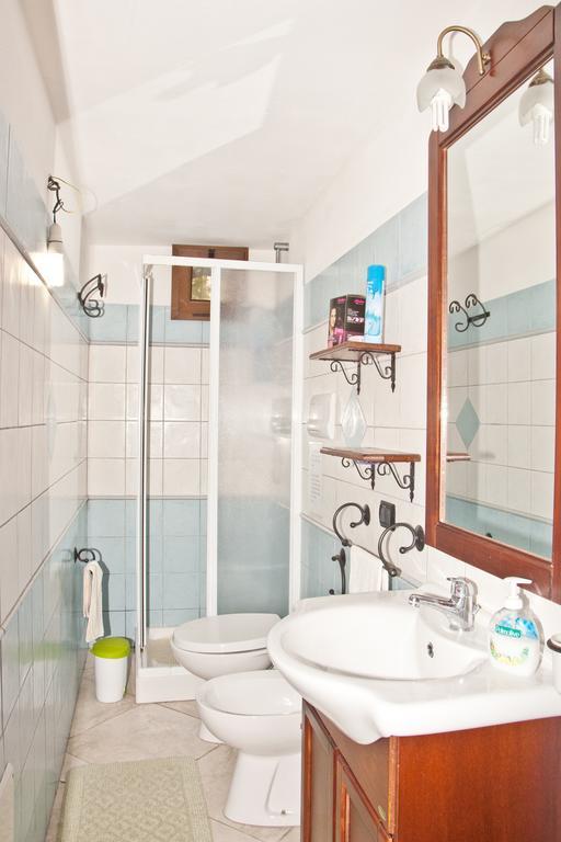 B&B Villa Tancau Santa Maria Navarrese Værelse billede