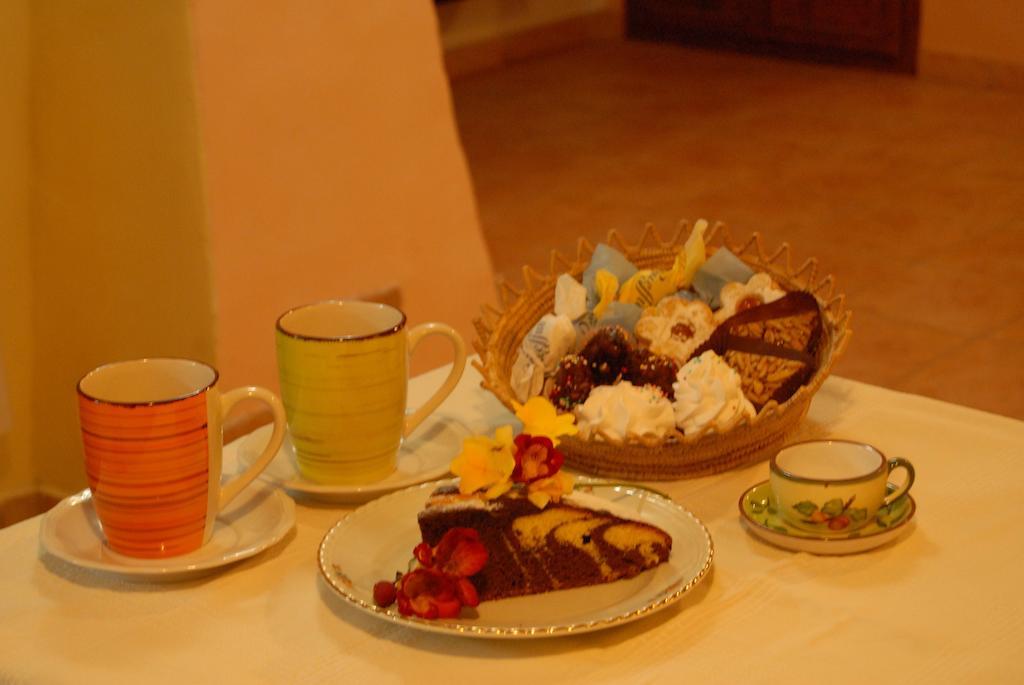 B&B Villa Tancau Santa Maria Navarrese Eksteriør billede